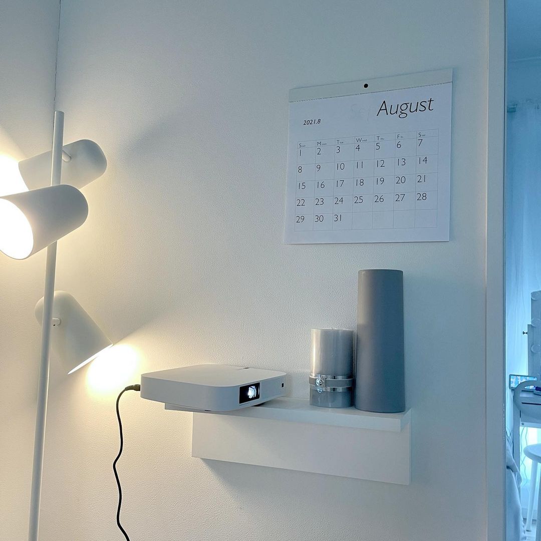 Lamp, LED And Laser Light Source For Projectors