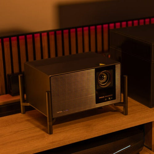Recenze 4K laserového projektoru XGIMI TITAN Noir Max